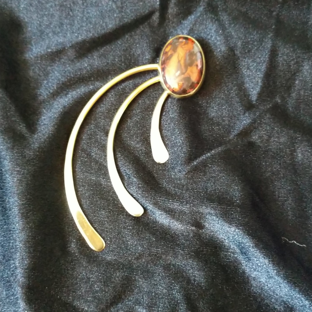 Statement pin gold tone w/ orange &brown stone